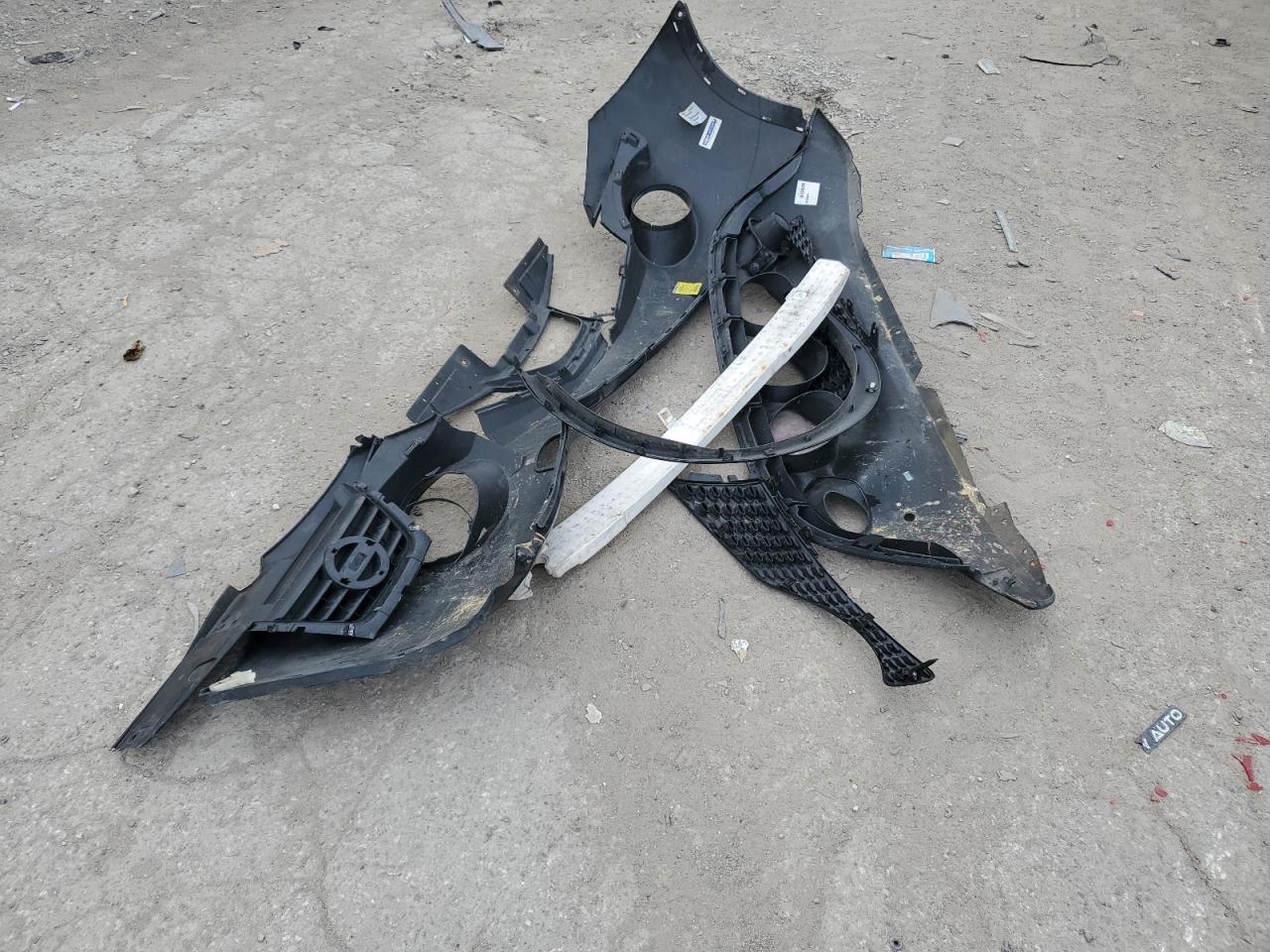 2014 Nissan Juke S VIN: JN8AF5MV8ET484113 Lot: 82721025