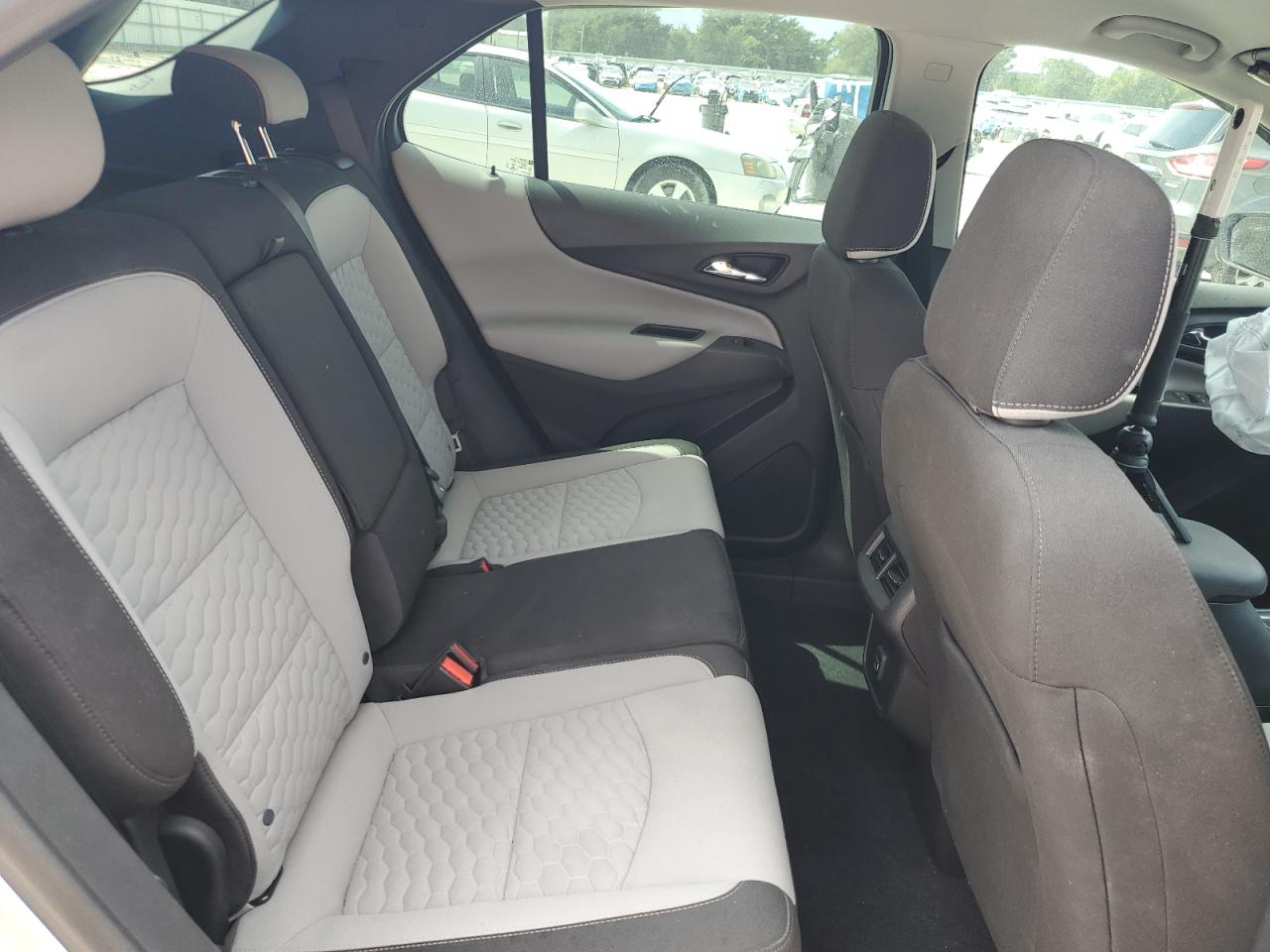 2019 Chevrolet Equinox Ls VIN: 3GNAXHEV5KS517557 Lot: 84879315