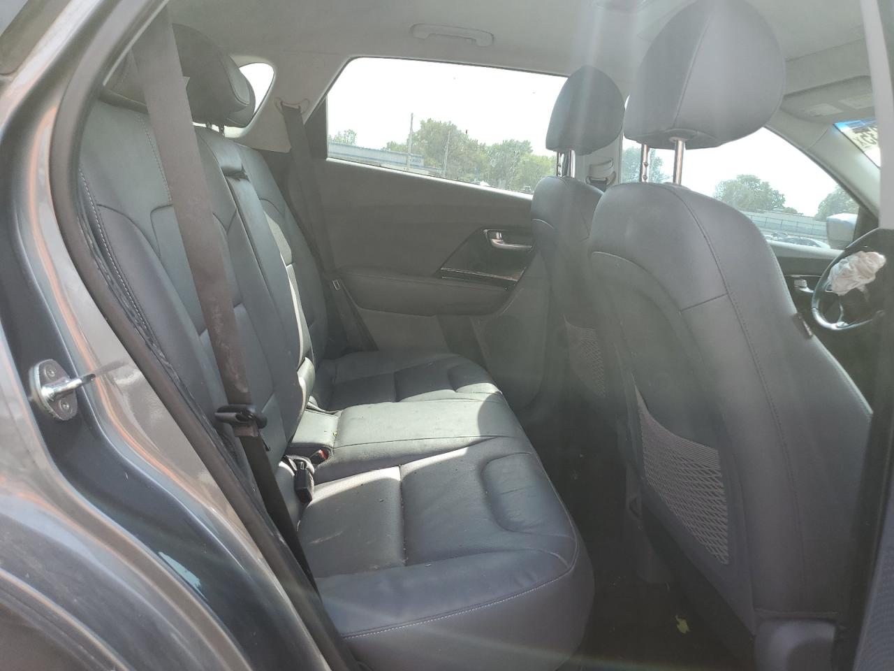 2018 Kia Niro Touring VIN: KNDCE3LC9J5108076 Lot: 81963835