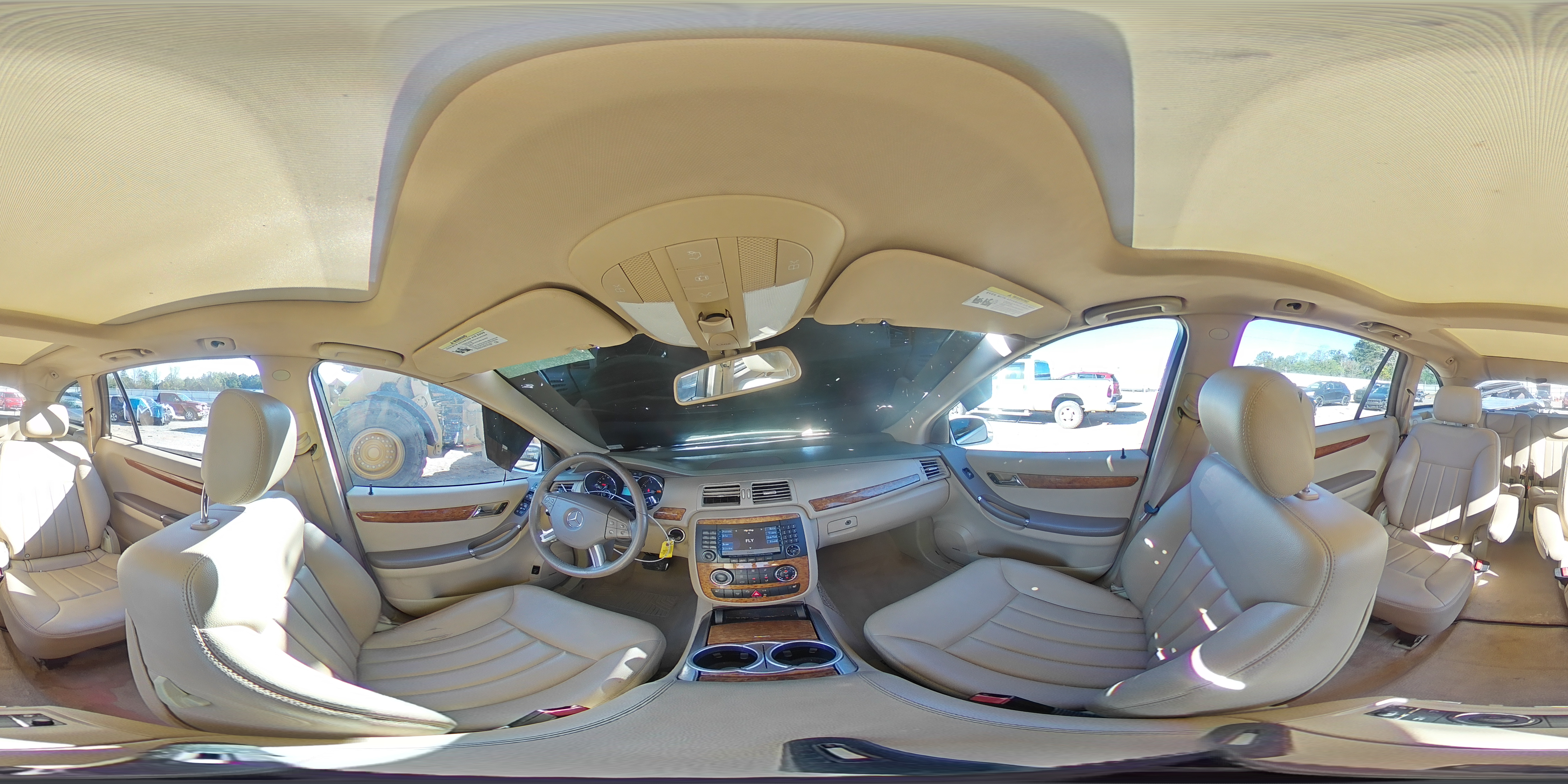 2008 Mercedes-Benz R 350 VIN: 4JGCB65E58A075079 Lot: 81927865