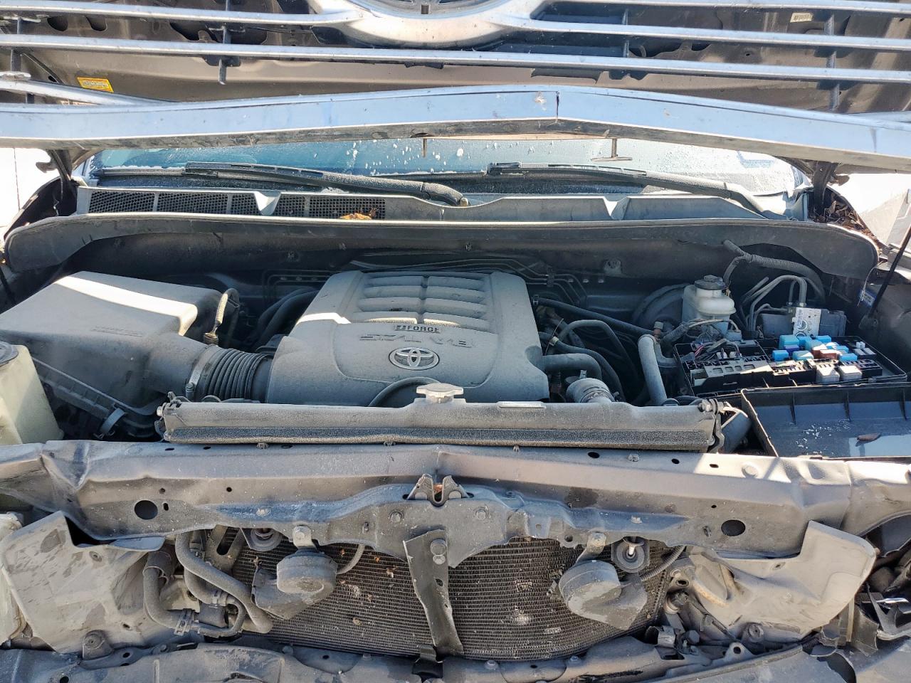 2013 Toyota Tundra Crewmax Limited VIN: 5TFFY5F16DX137215 Lot: 81983255