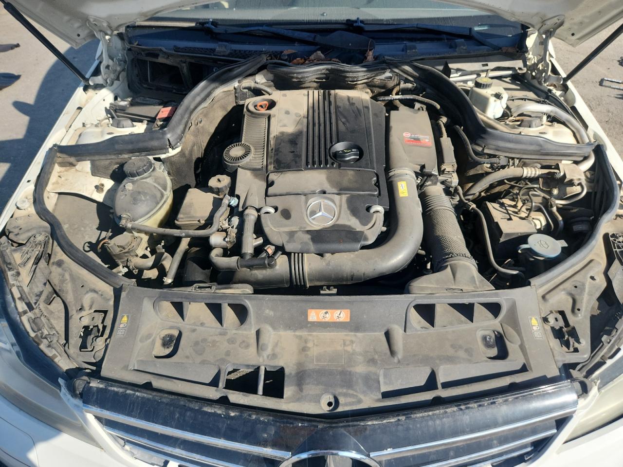 2012 Mercedes-Benz C 250 VIN: WDDGF4HB0CR220691 Lot: 87038195