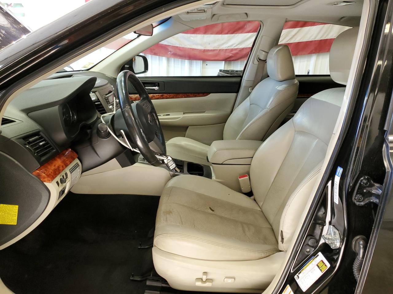 2011 Subaru Legacy 2.5I Limited VIN: 4S3BMBK69B3246363 Lot: 87372725