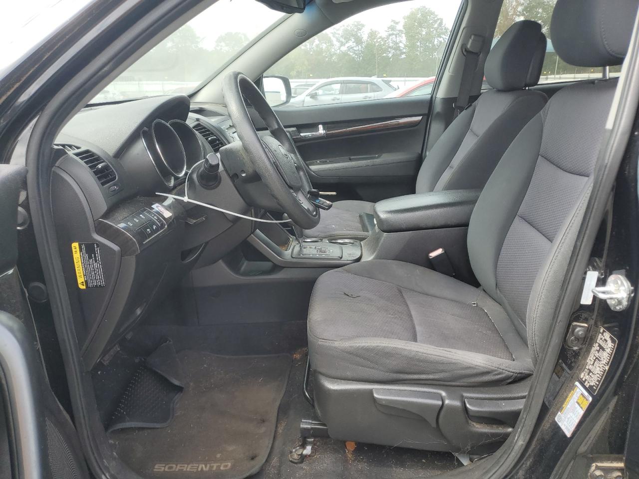 2011 Kia Sorento Base VIN: 5XYKT3A17BG176193 Lot: 82312455