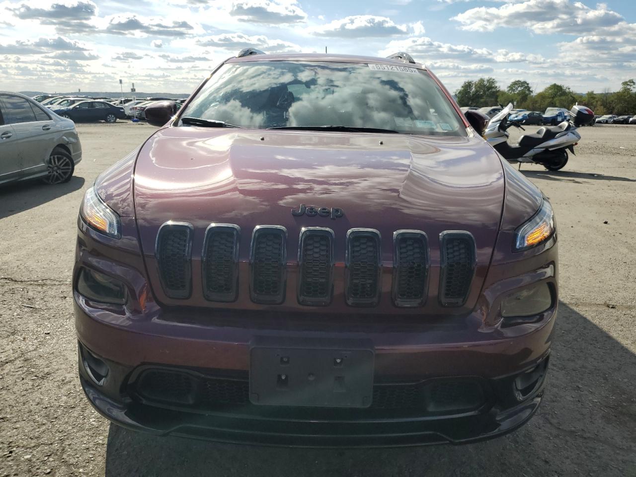 2018 Jeep Cherokee Latitude VIN: 1C4PJMCX5JD622499 Lot: 85121585