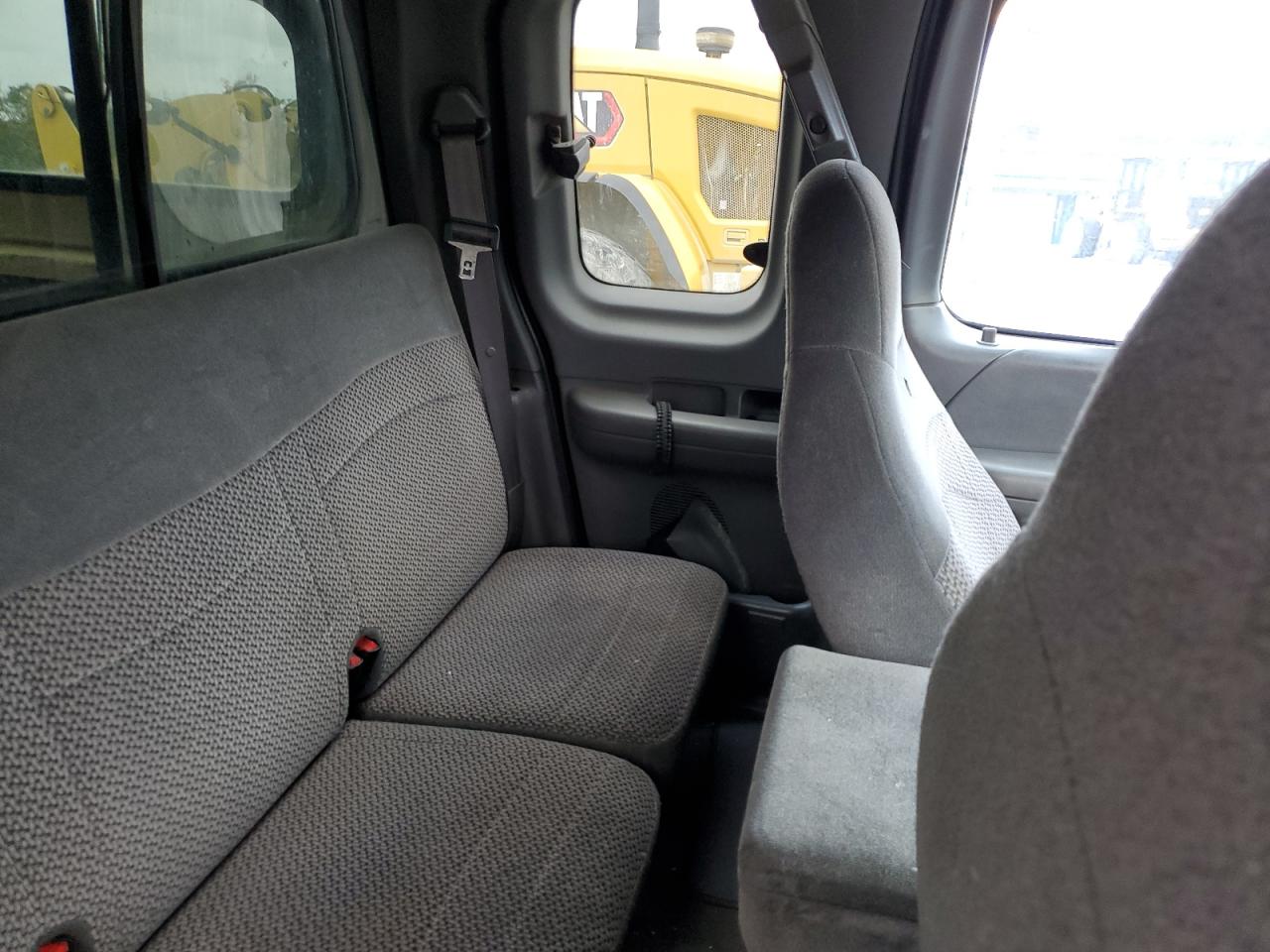 2000 Ford F150 VIN: 1FTRX17W5YNA38566 Lot: 89711855