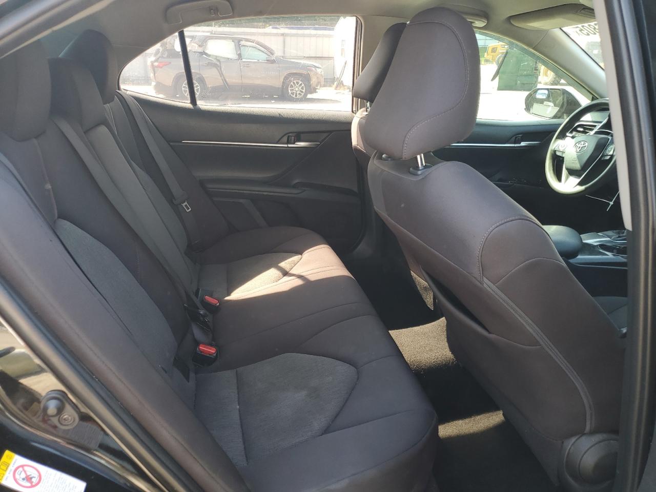 2018 Toyota Camry L VIN: 4T1B11HK8JU004398 Lot: 81216805