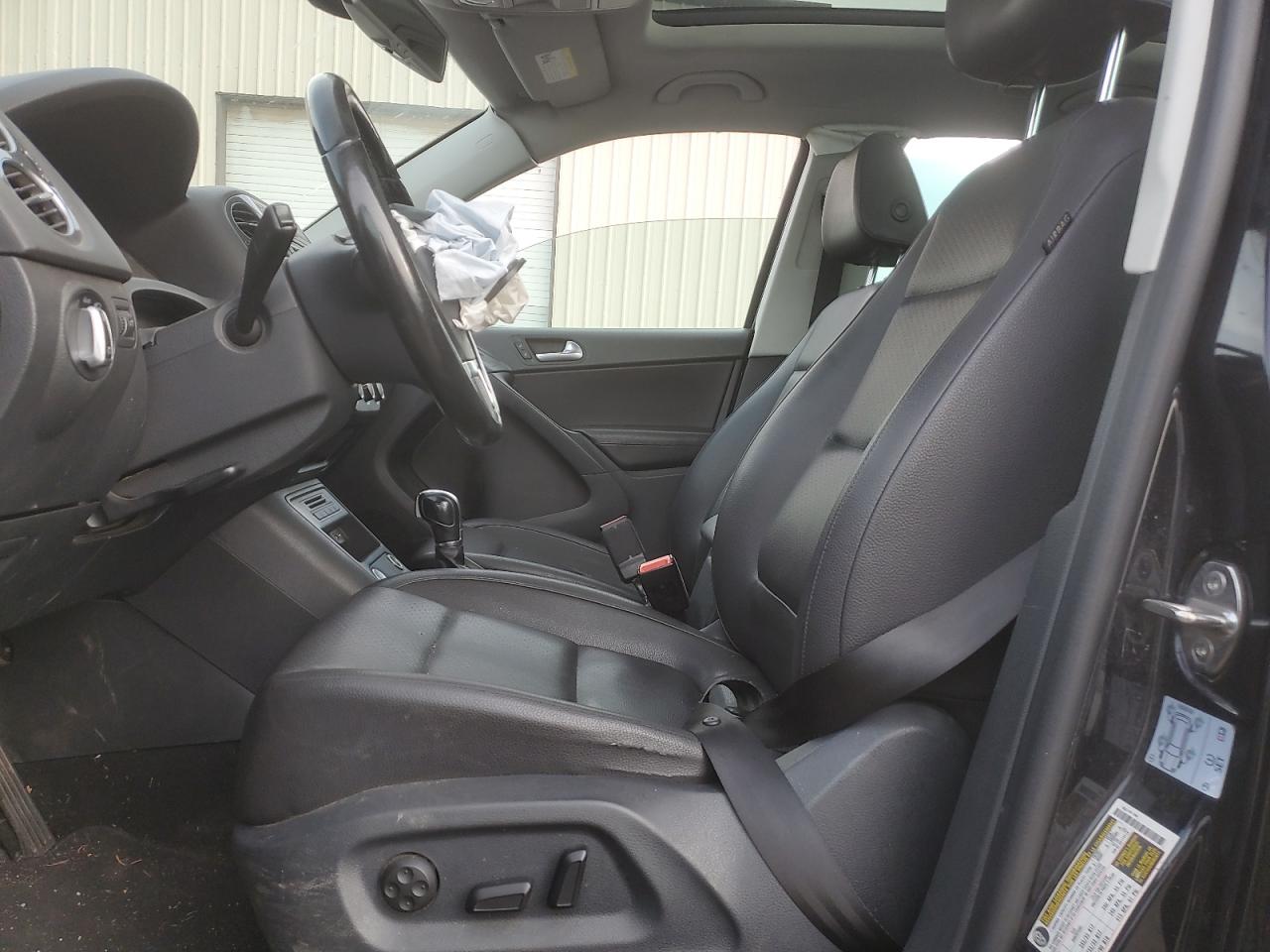 2017 Volkswagen Tiguan Wolfsburg VIN: WVGRV7AX4HW506450 Lot: 87224195