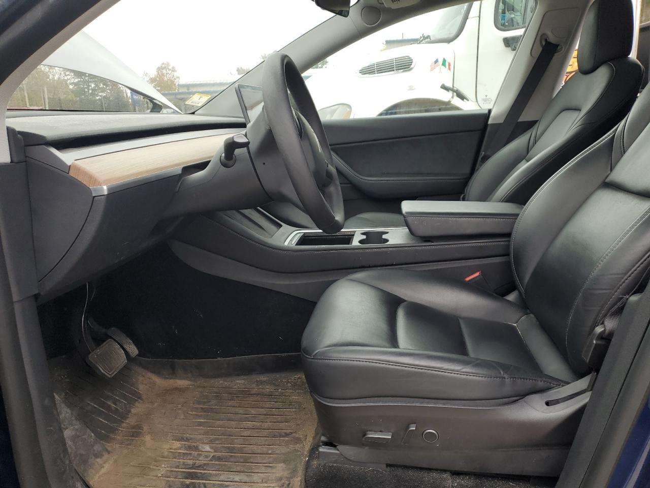 2021 Tesla Model Y VIN: 5YJYGAEE2MF225357 Lot: 89530115