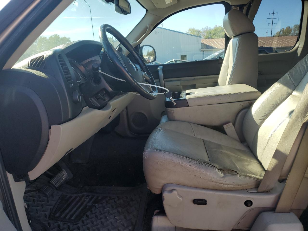 2008 Chevrolet Silverado C1500 VIN: 2GCEC19J681235677 Lot: 86488145