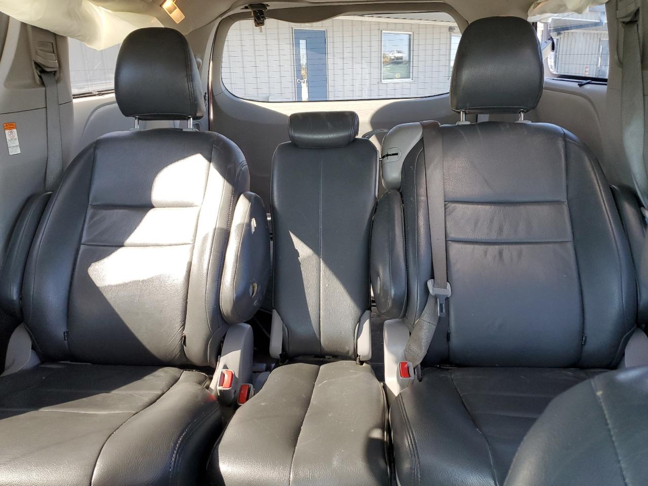 2018 Toyota Sienna Le VIN: 5TDKZ3DC9JS956838 Lot: 85386545