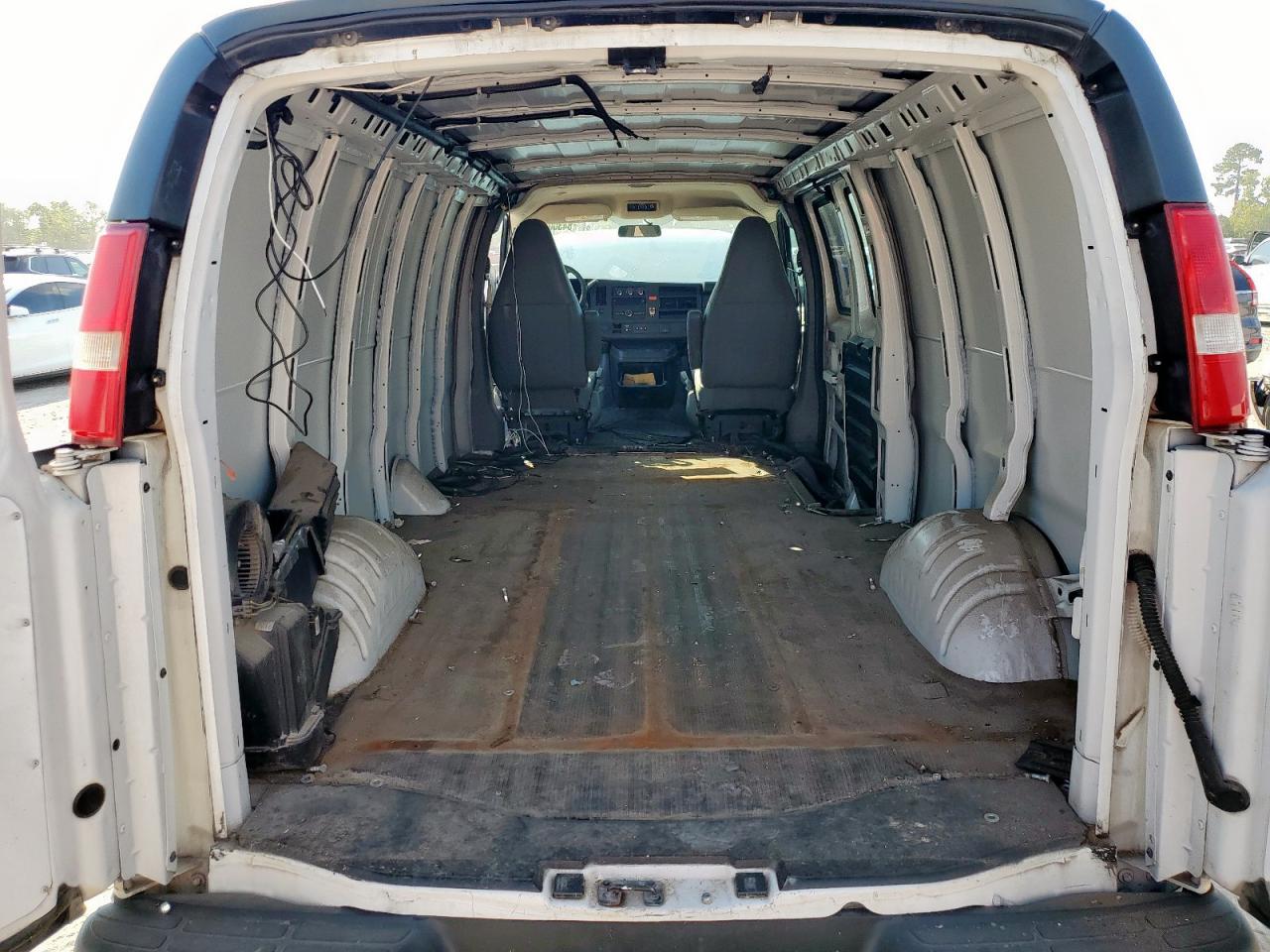 2019 Chevrolet Express G3500 VIN: 1GCZGHFG9K1221096 Lot: 84300495