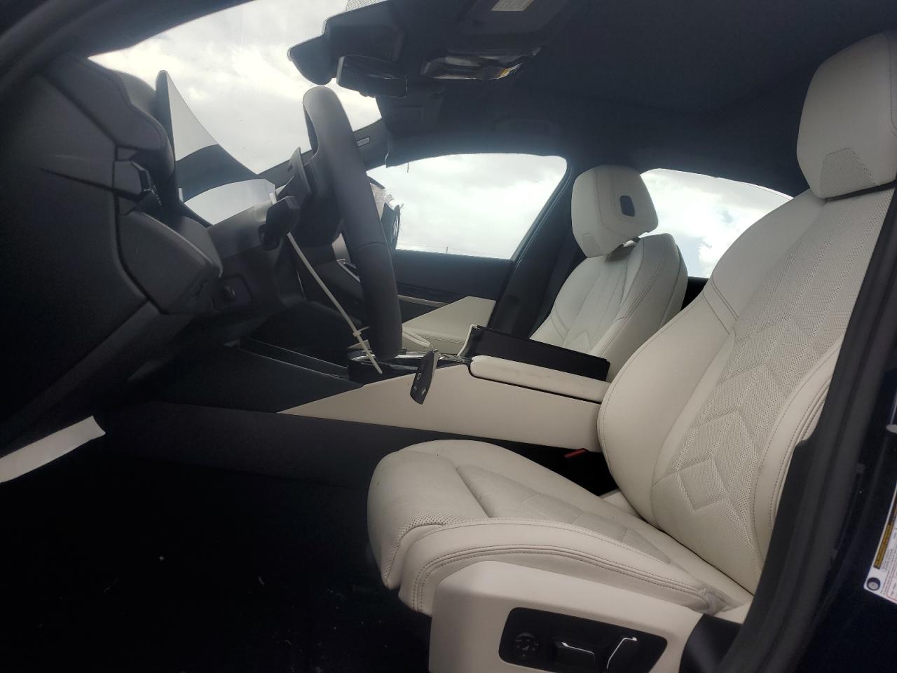 2026 BMW 530 I VIN: WBA43FJ08TCV33014 Lot: 82263385