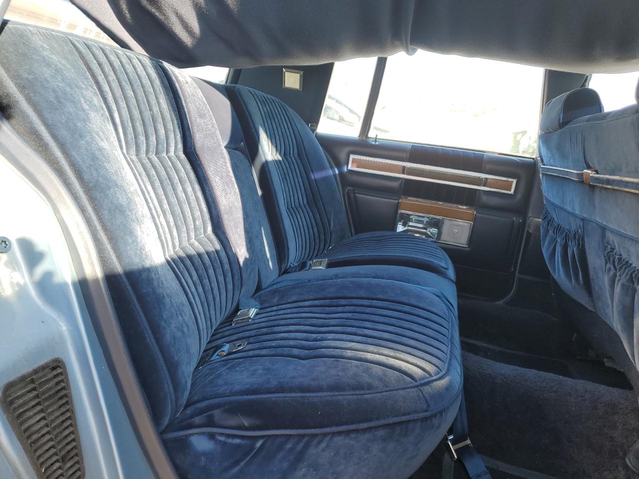 1981 Cadillac Deville VIN: 1G6AD6948B9200241 Lot: 90305885