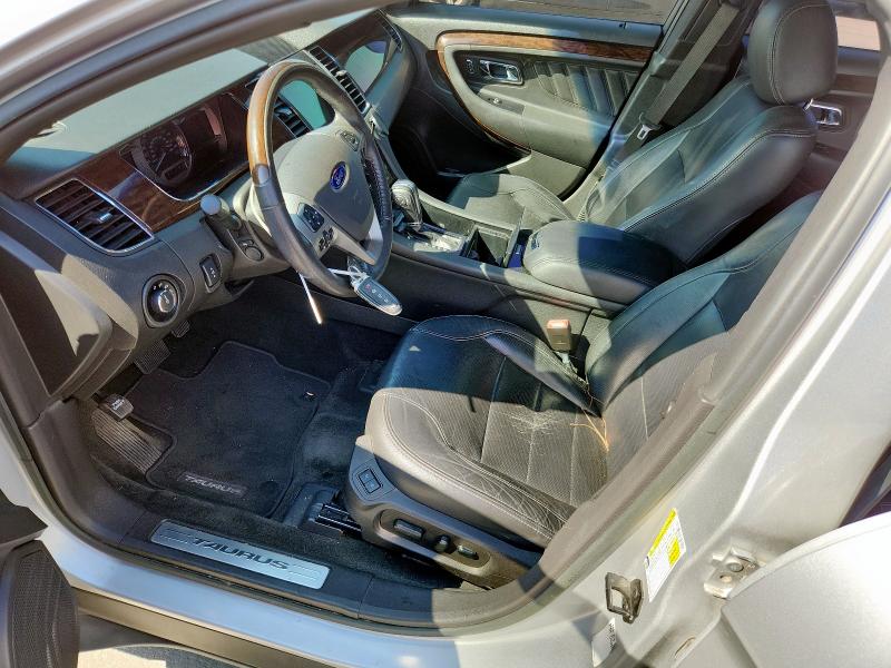  FORD TAURUS 2017 Srebrny