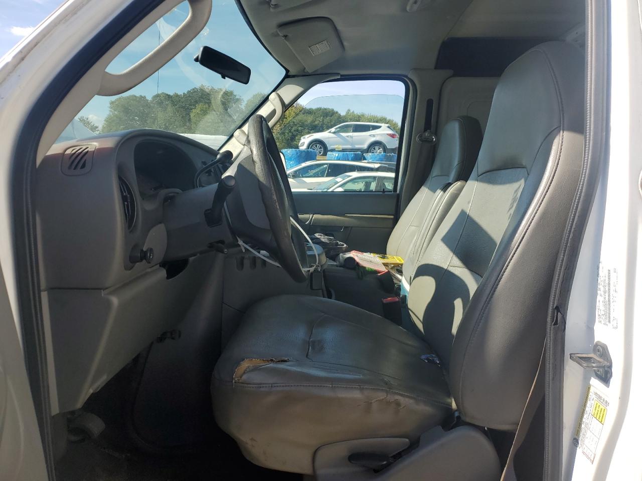 2008 Ford Econoline E250 Van VIN: 1FTNE24W08DA03700 Lot: 84913215