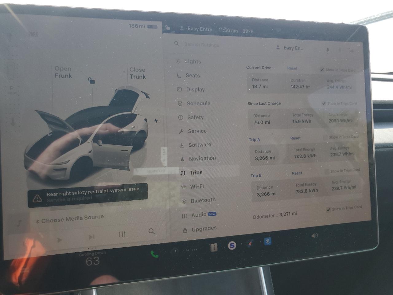 2026 Tesla Model Y VIN: 7SAYGDED8TA428339 Lot: 84760345