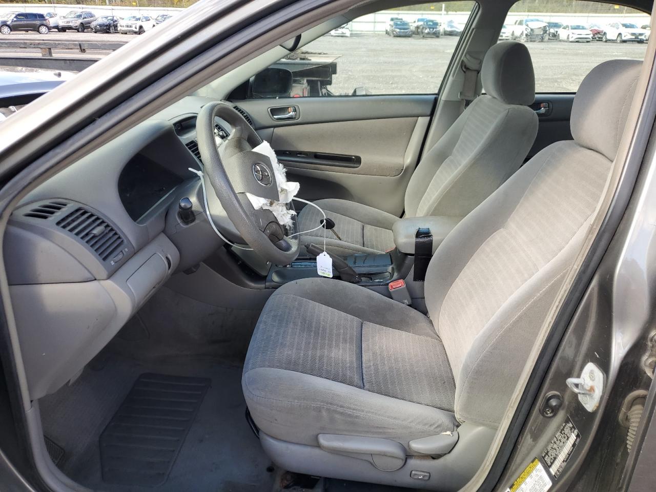 2005 Toyota Camry Le VIN: 4T1BE32K05U556010 Lot: 82381835