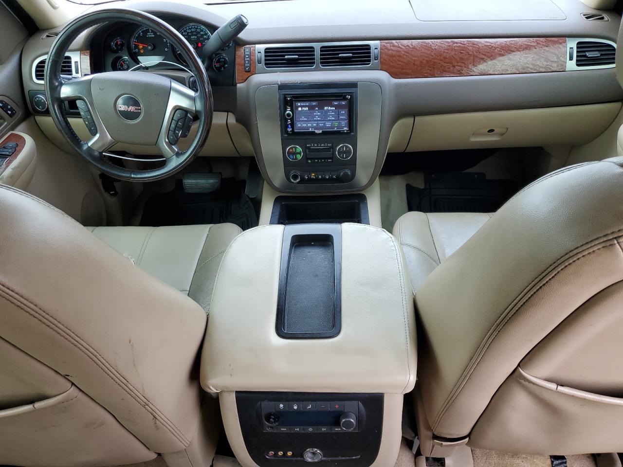 2007 GMC Yukon Xl C1500 VIN: 1GKFC16077J216581 Lot: 82310515