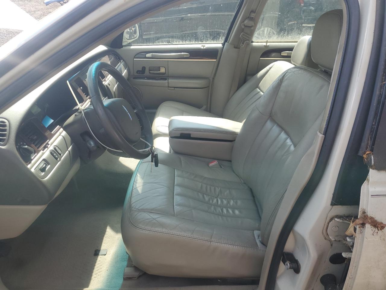 2007 Lincoln Town Car Signature VIN: 1LNHM81V87Y618464 Lot: 84769035