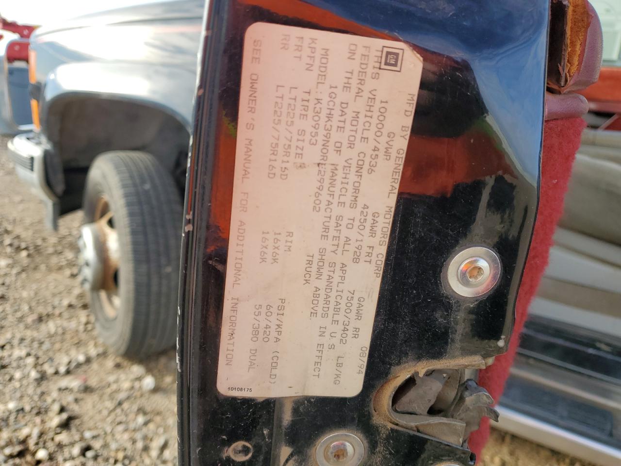 1994 Chevrolet Gmt-400 K3500 VIN: 1GCHK39N0RE299602 Lot: 84796705