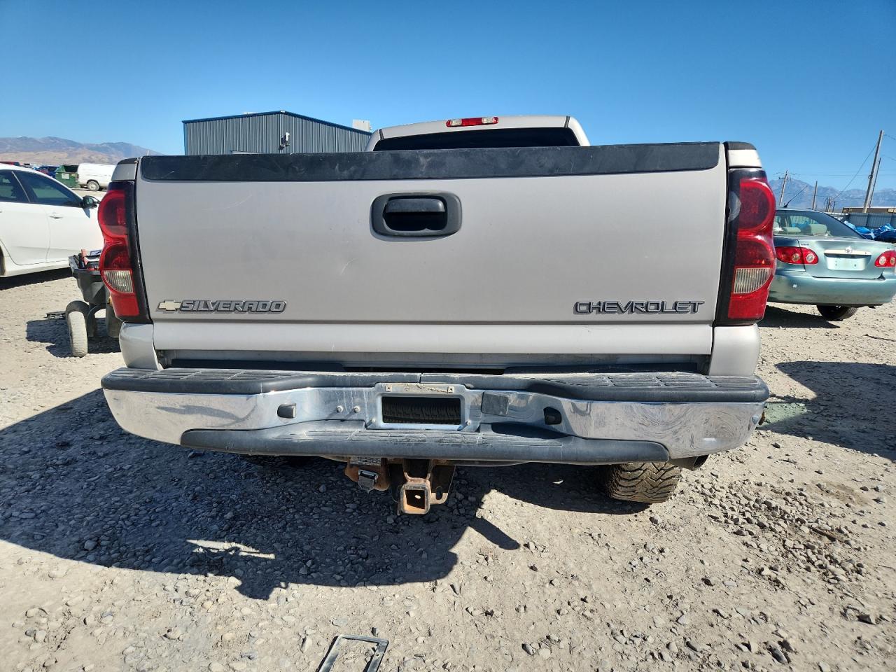 2005 Chevrolet Silverado K2500 Heavy Duty VIN: 1GCHK23245F853415 Lot: 82228315