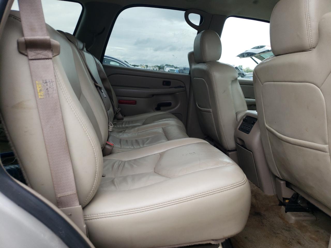 2005 Chevrolet Tahoe C1500 VIN: 1GNEC13TX5R125185 Lot: 81866125