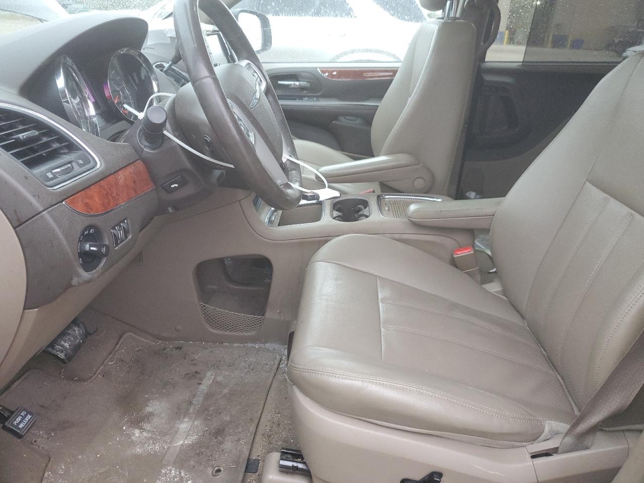 2014 Chrysler Town & Country Touring L VIN: 2C4RC1CG8ER460677 Lot: 89651305