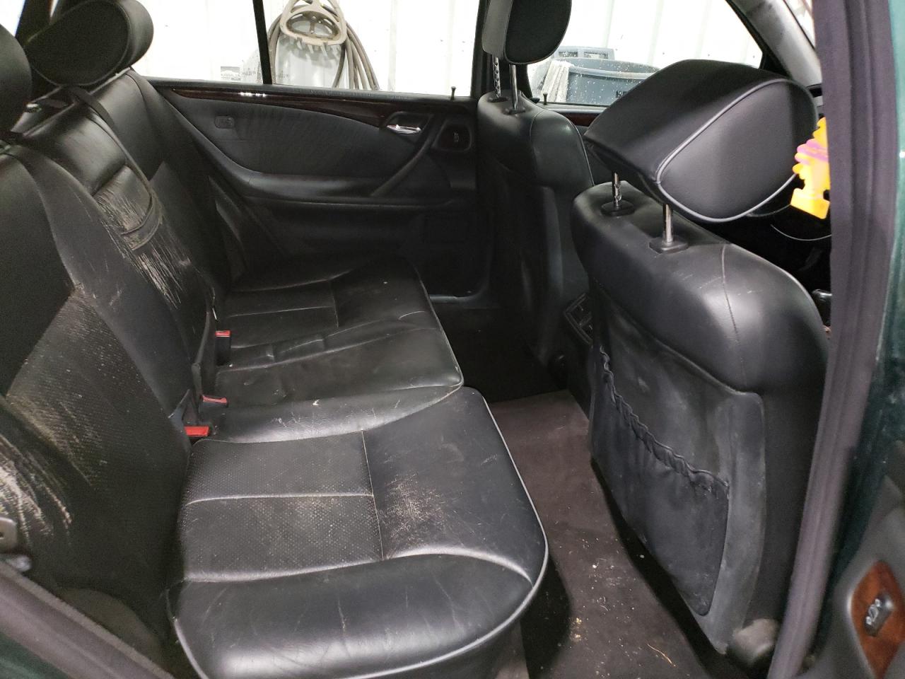 2001 Mercedes-Benz E 320 4Matic VIN: WDBJH82J01X048333 Lot: 86717755