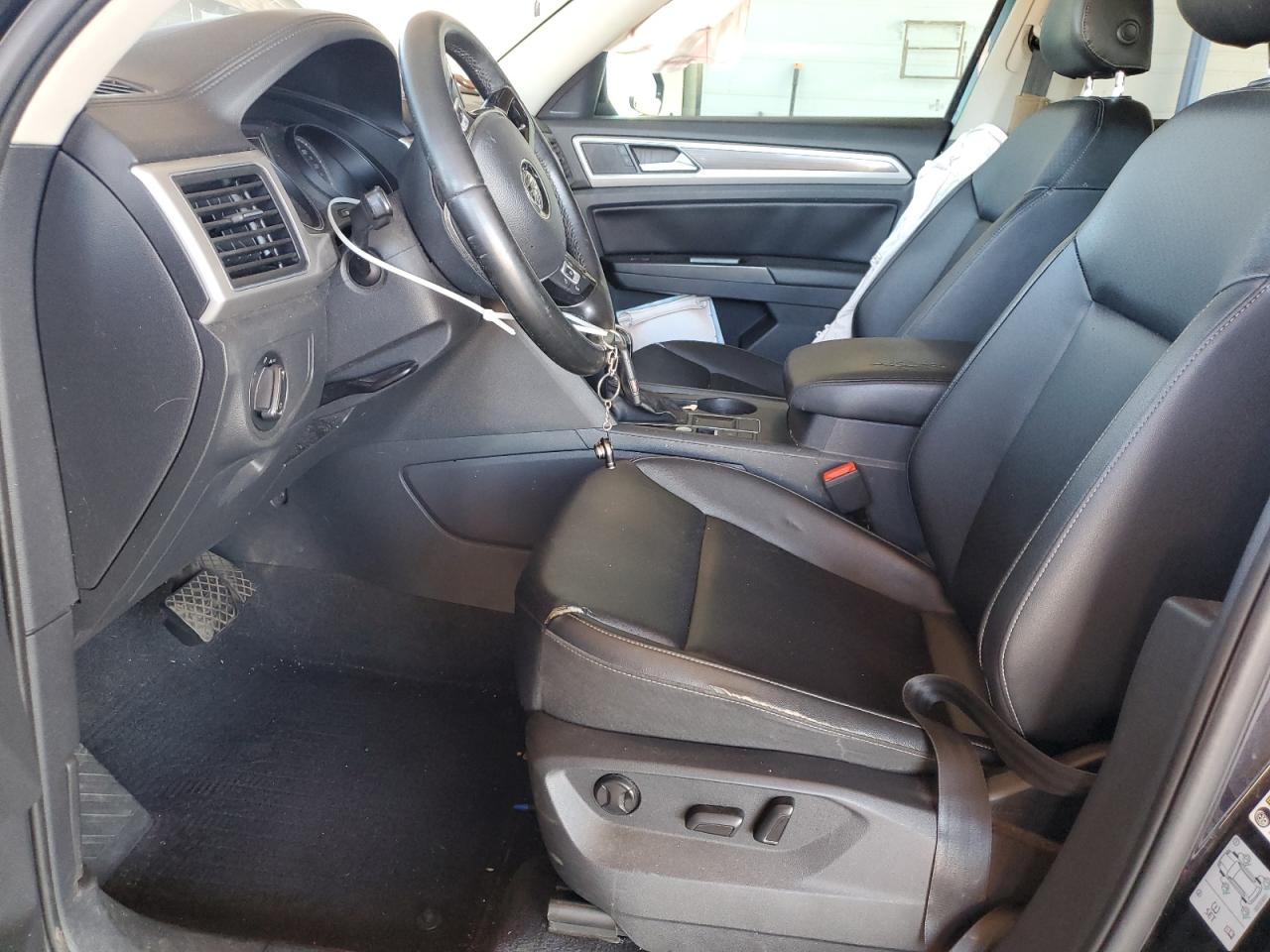 2019 Volkswagen Atlas Se VIN: 1V2WR2CA6KC607813 Lot: 84934245