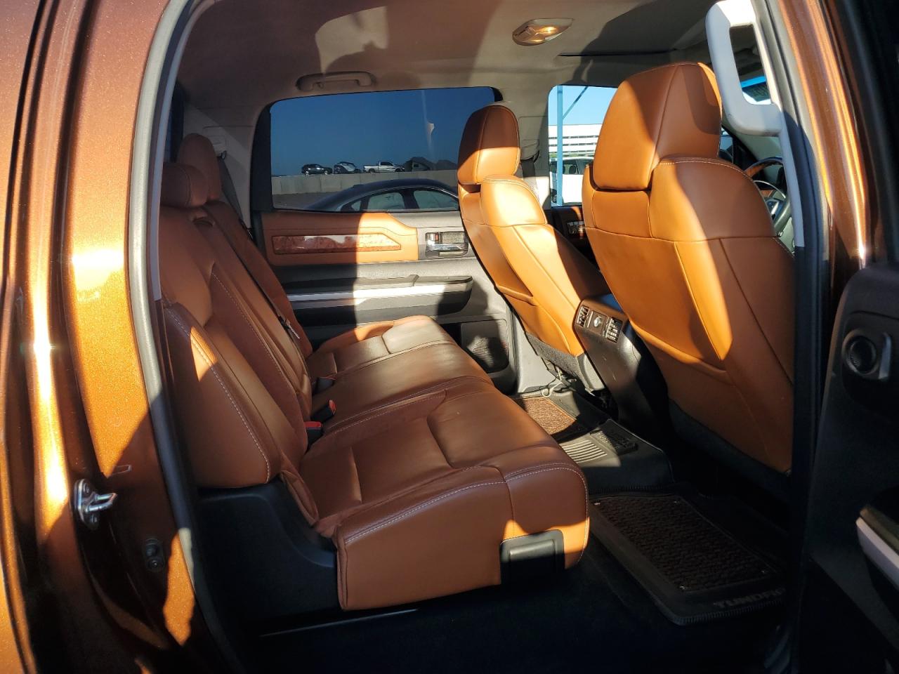 2014 Toyota Tundra Crewmax Platinum VIN: 5TFGY5F18EX160713 Lot: 84289805