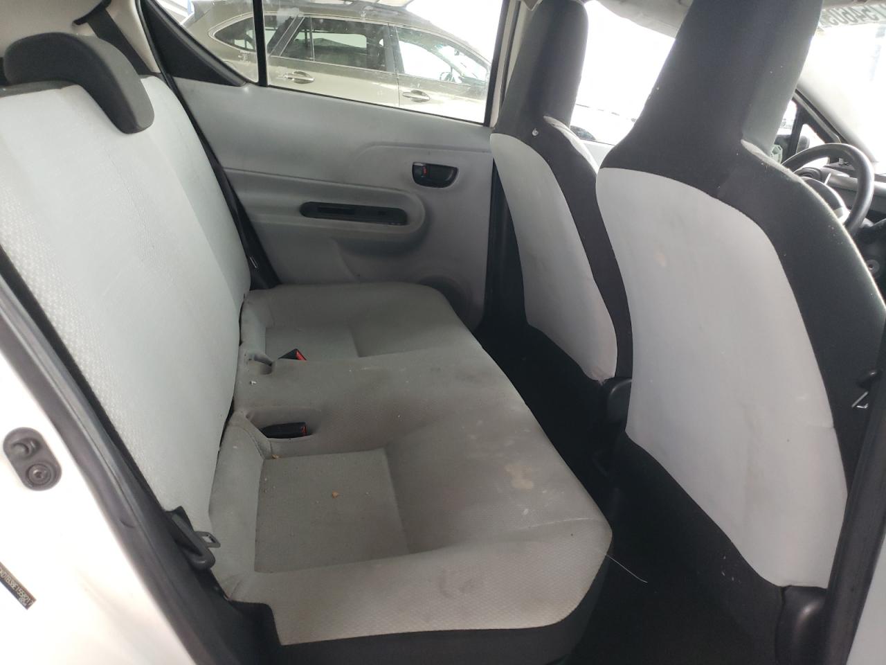 2014 Toyota Prius C VIN: JTDKDTB38E1558217 Lot: 82754605