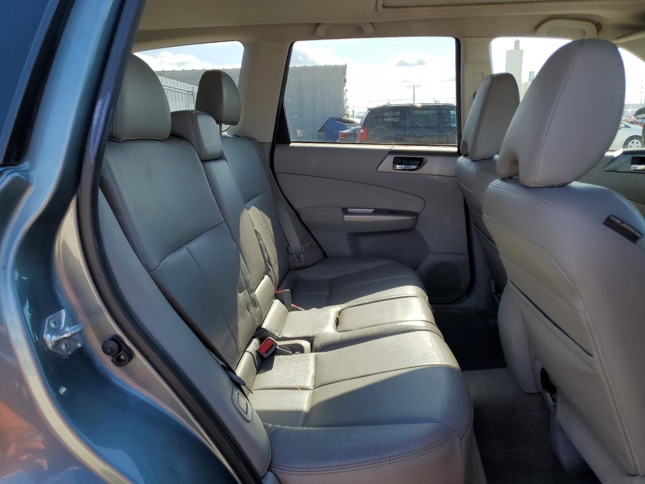 2009 Subaru Forester 2.5X Limited VIN: JF2SH64649H755672 Lot: 85939215