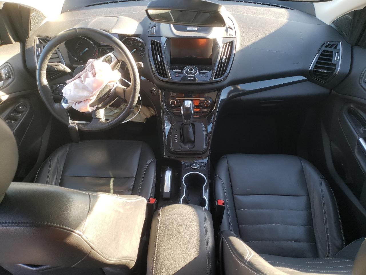 2016 Ford Escape Titanium VIN: 1FMCU0J92GUB60961 Lot: 82621455