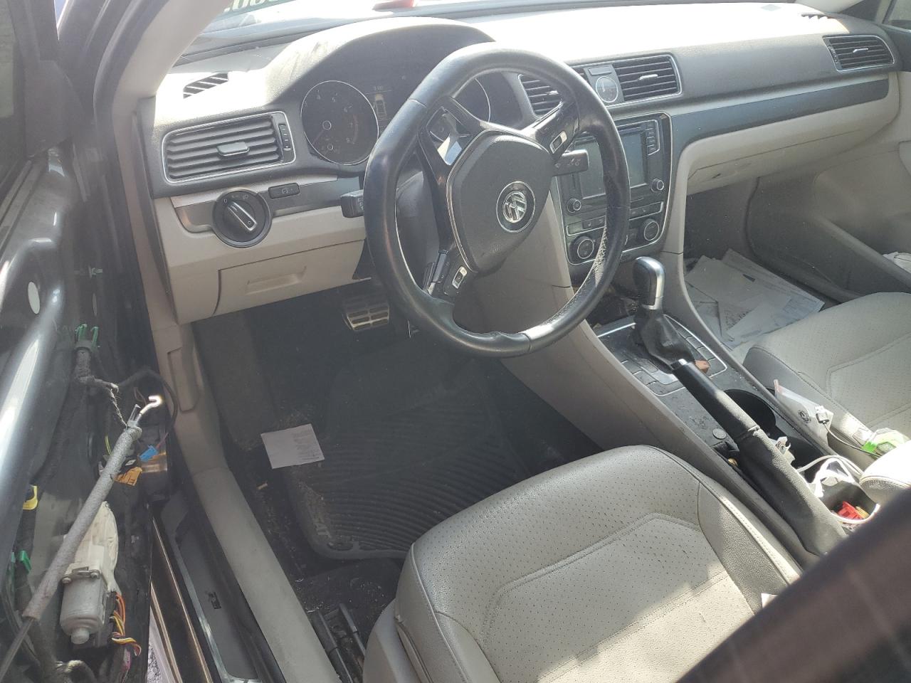 2017 Volkswagen Passat R-Line VIN: 1VWDT7A36HC029228 Lot: 89503745