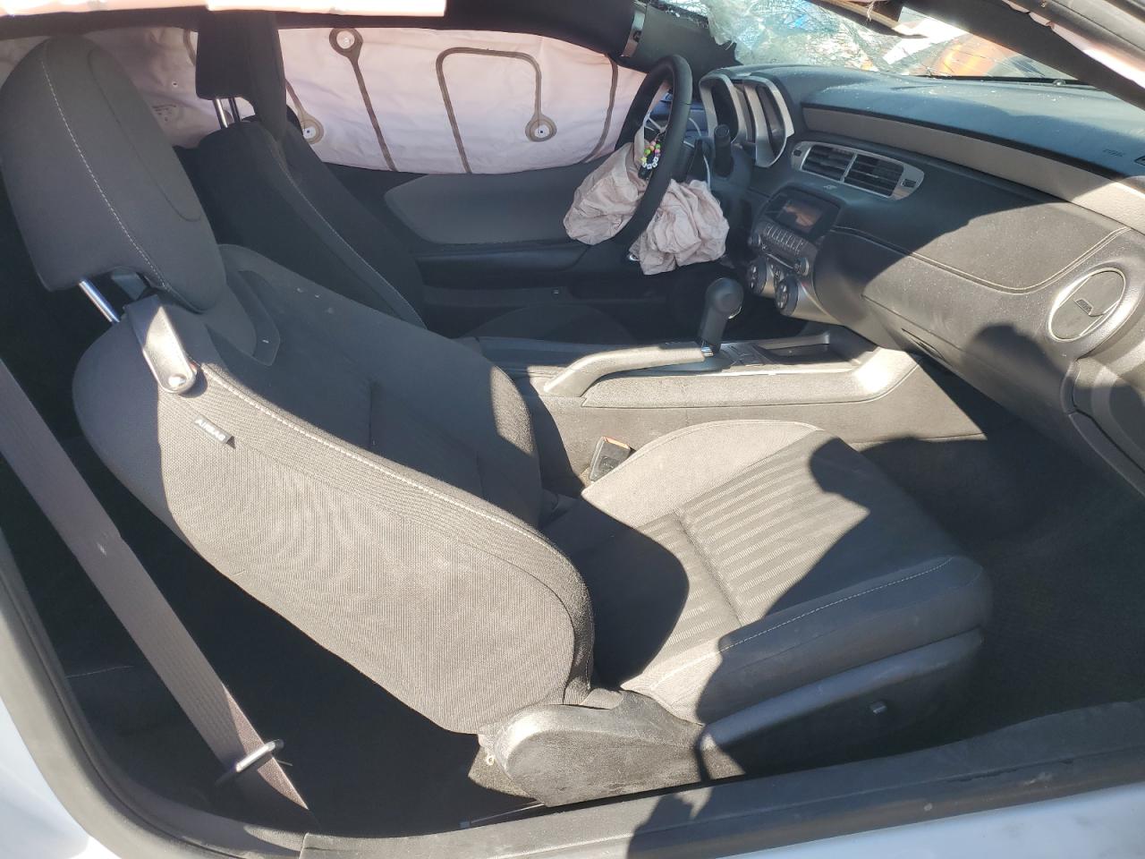 2015 Chevrolet Camaro Ls VIN: 2G1FB1E30F9241562 Lot: 85750095