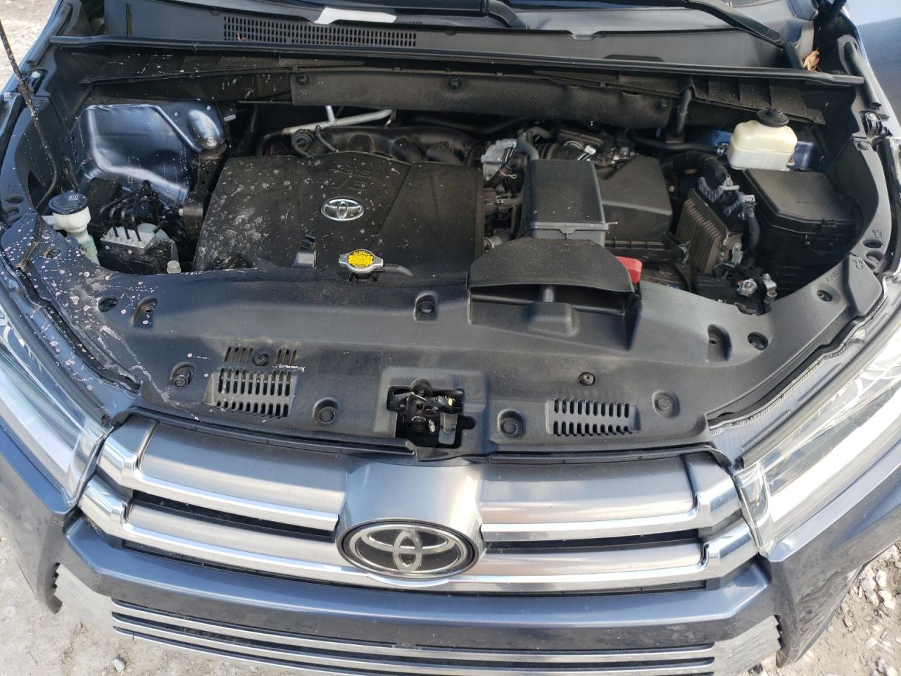 2017 Toyota Highlander Limited VIN: 5TDDZRFH0HS456520 Lot: 85288025