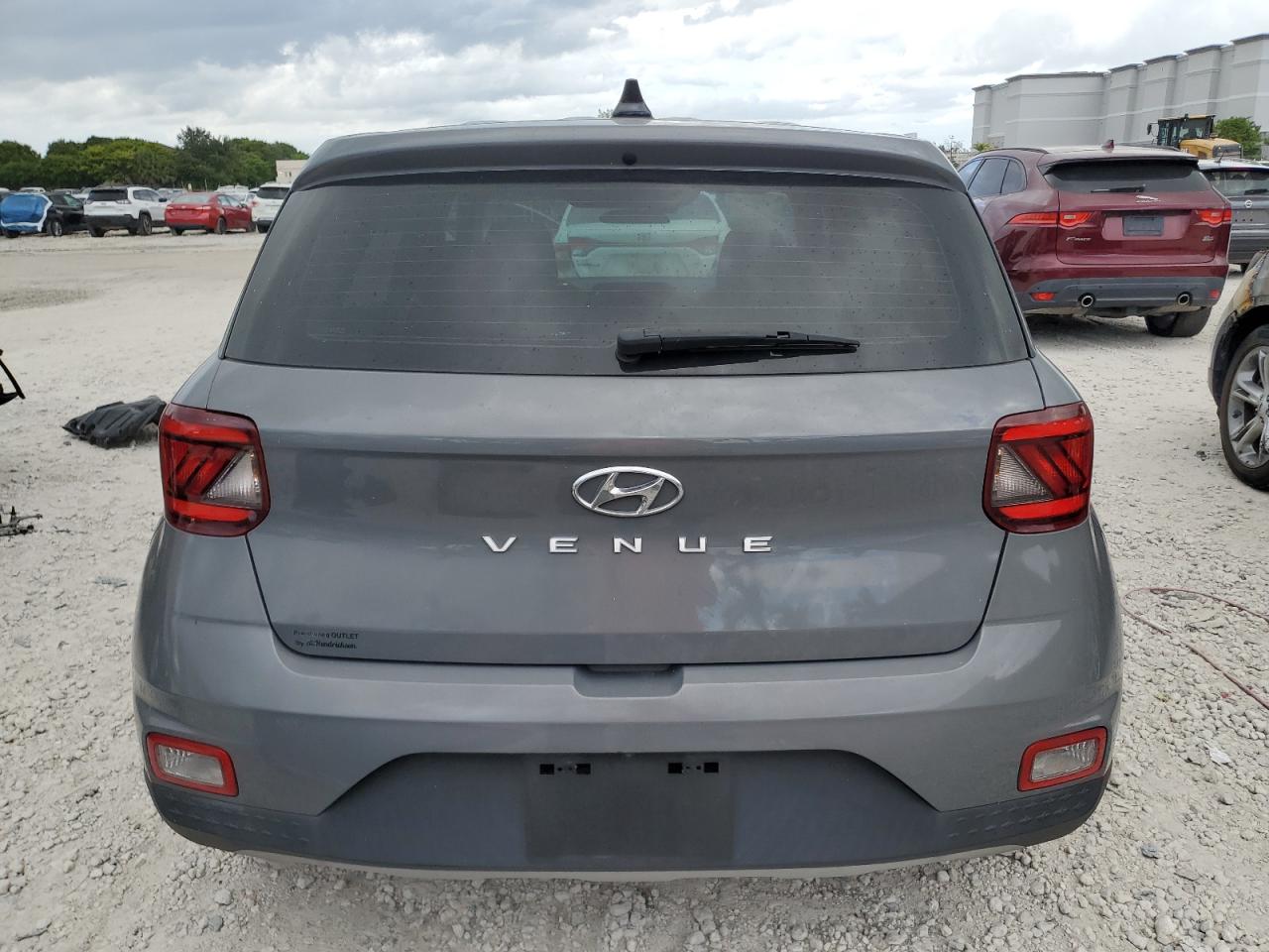 2021 Hyundai Venue Se VIN: KMHRB8A37MU075460 Lot: 84585835