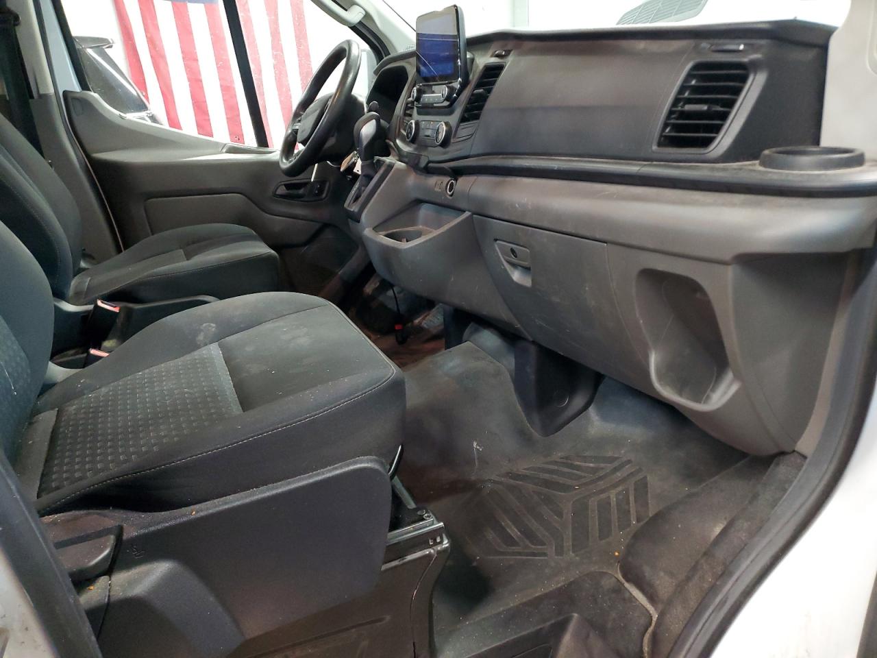 2020 Ford Transit T-150 VIN: 1FTYE1Y84LKB80984 Lot: 91331995