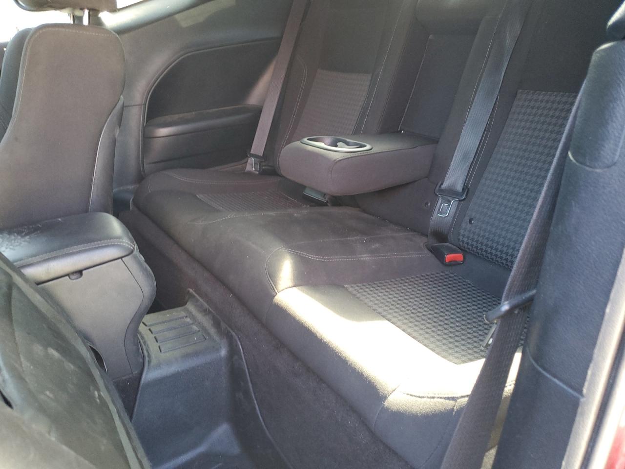 2018 Dodge Challenger R/T VIN: 2C3CDZBTXJH138417 Lot: 90911185