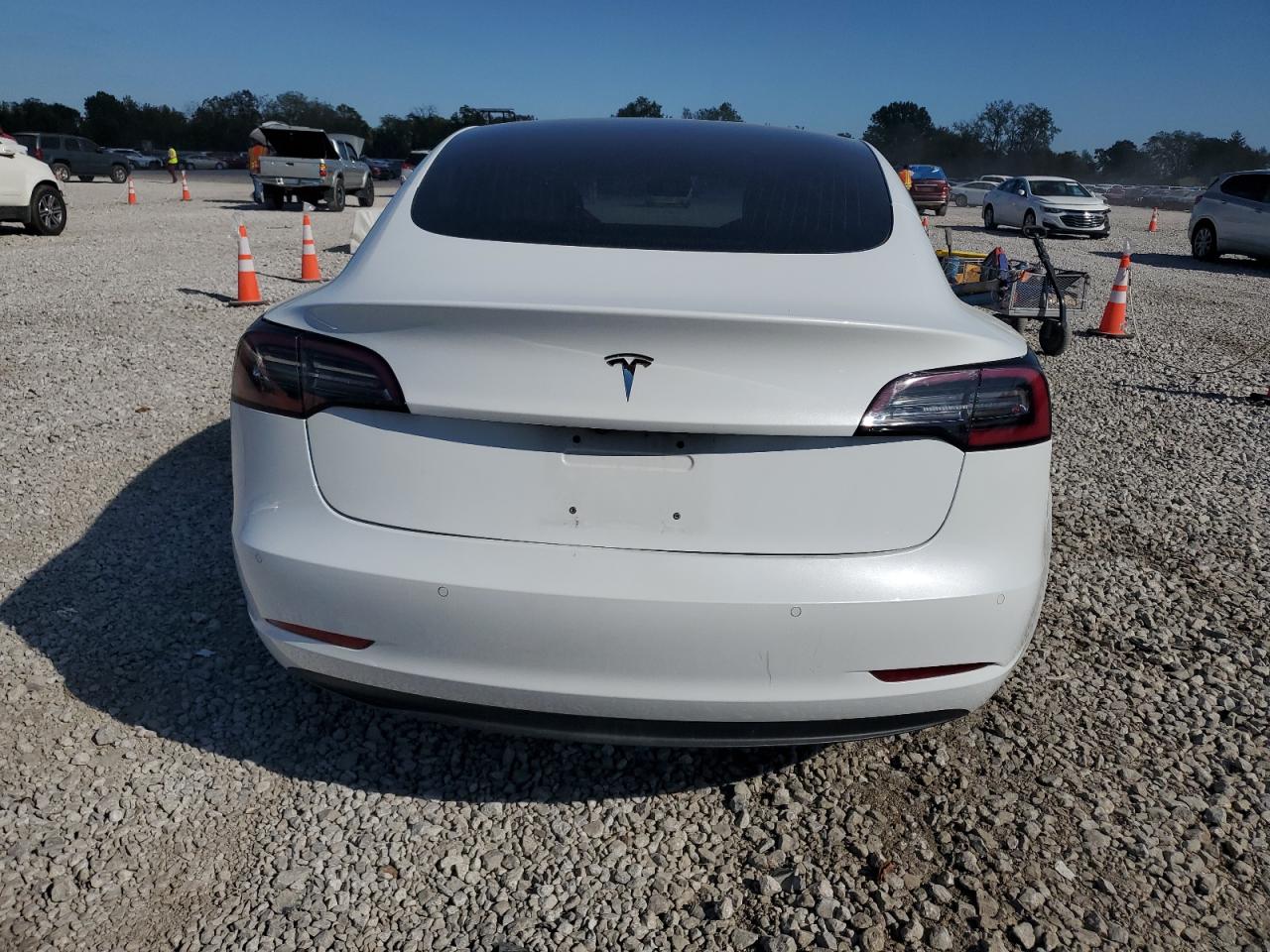2018 Tesla Model 3 VIN: 5YJ3E1EB3JF101289 Lot: 82438265
