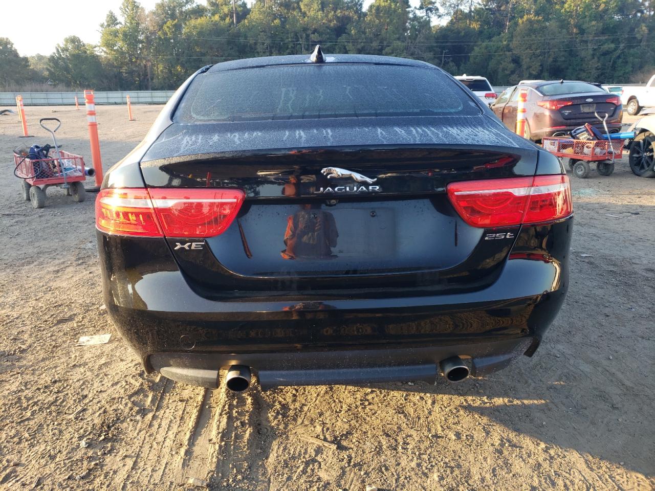 2018 Jaguar Xe Premium VIN: SAJAD4FX0JCP25622 Lot: 84437095