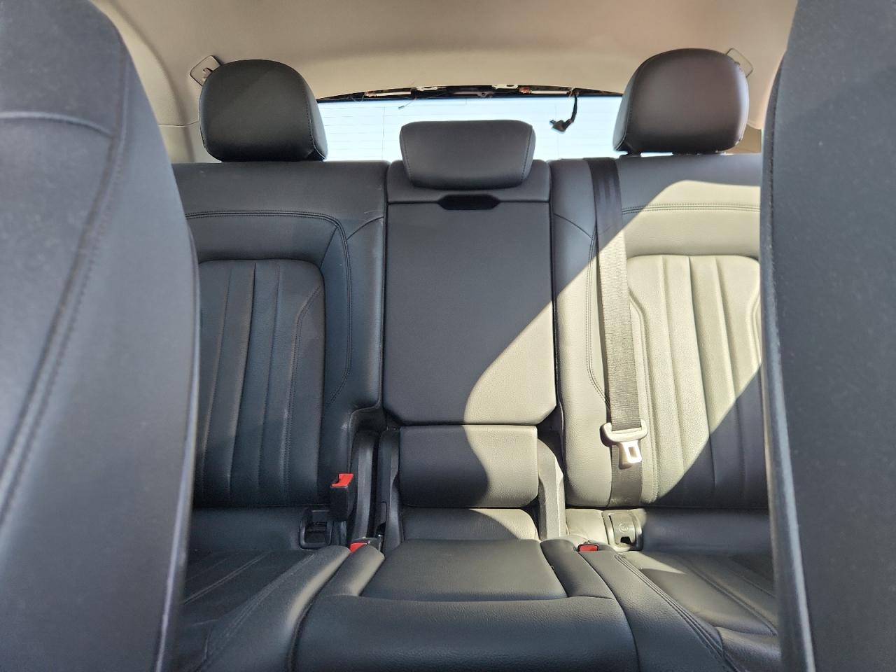 2020 Audi Q5 Premium VIN: WA1ANAFY0L2043586 Lot: 86182735