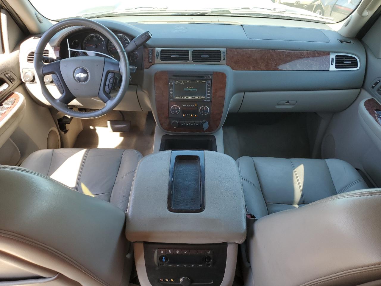 2007 Chevrolet Suburban K1500 VIN: 1GNFK16387J245023 Lot: 82278815