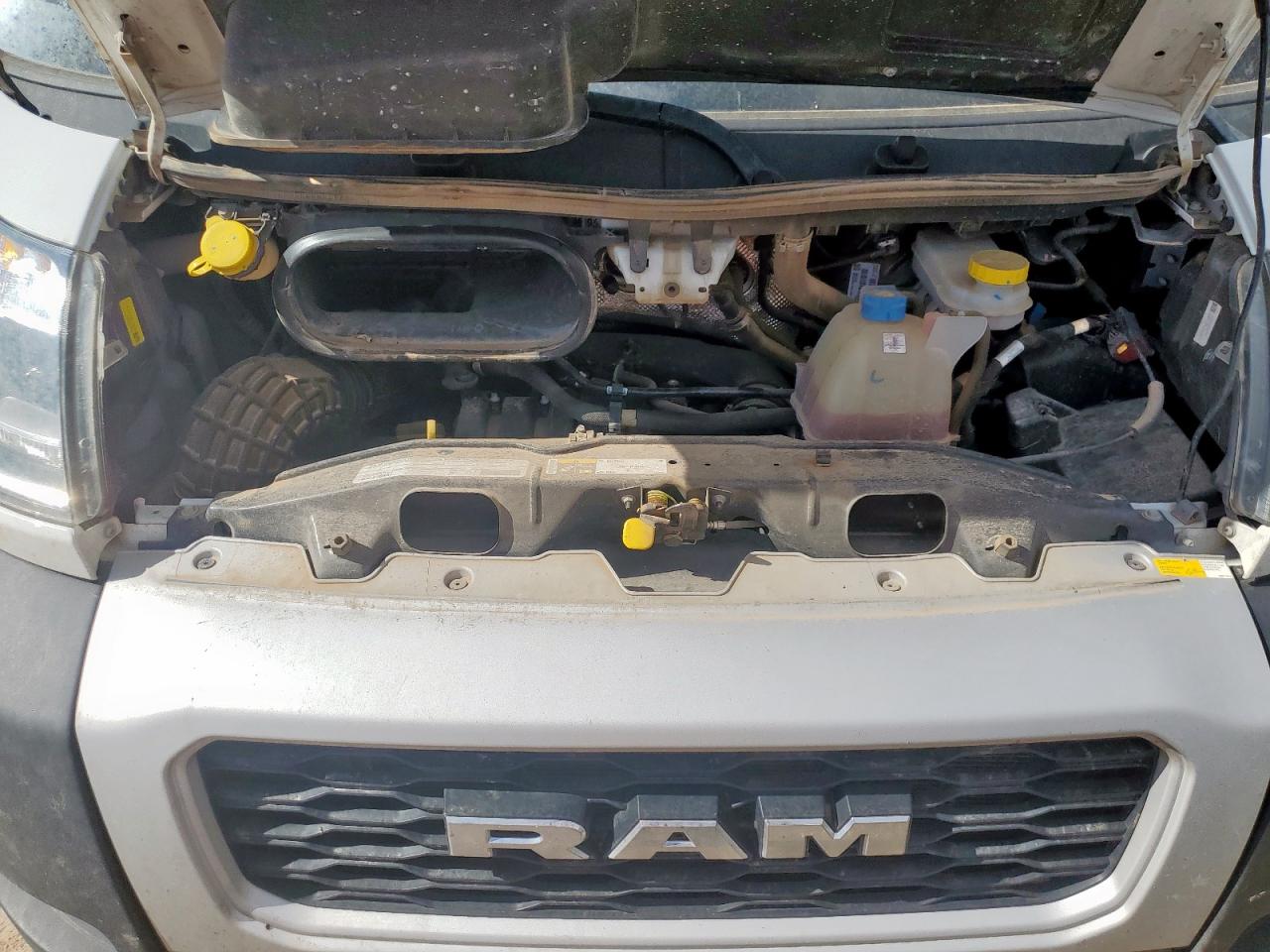 2022 Ram Promaster 2500 2500 High VIN: 3C6LRVCG8NE121695 Lot: 84195335