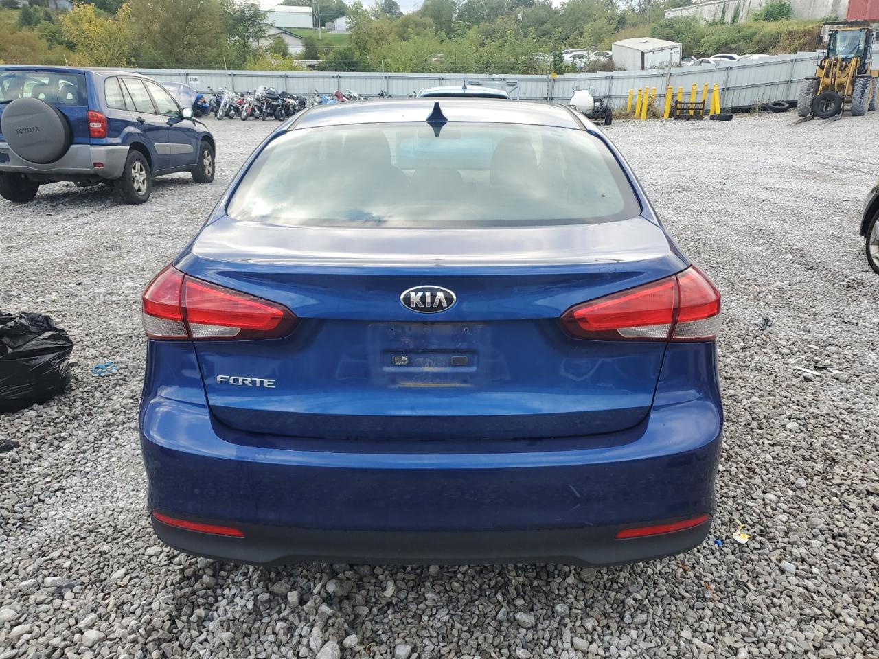2018 Kia Forte Lx VIN: 3KPFK4A77JE267314 Lot: 82250825