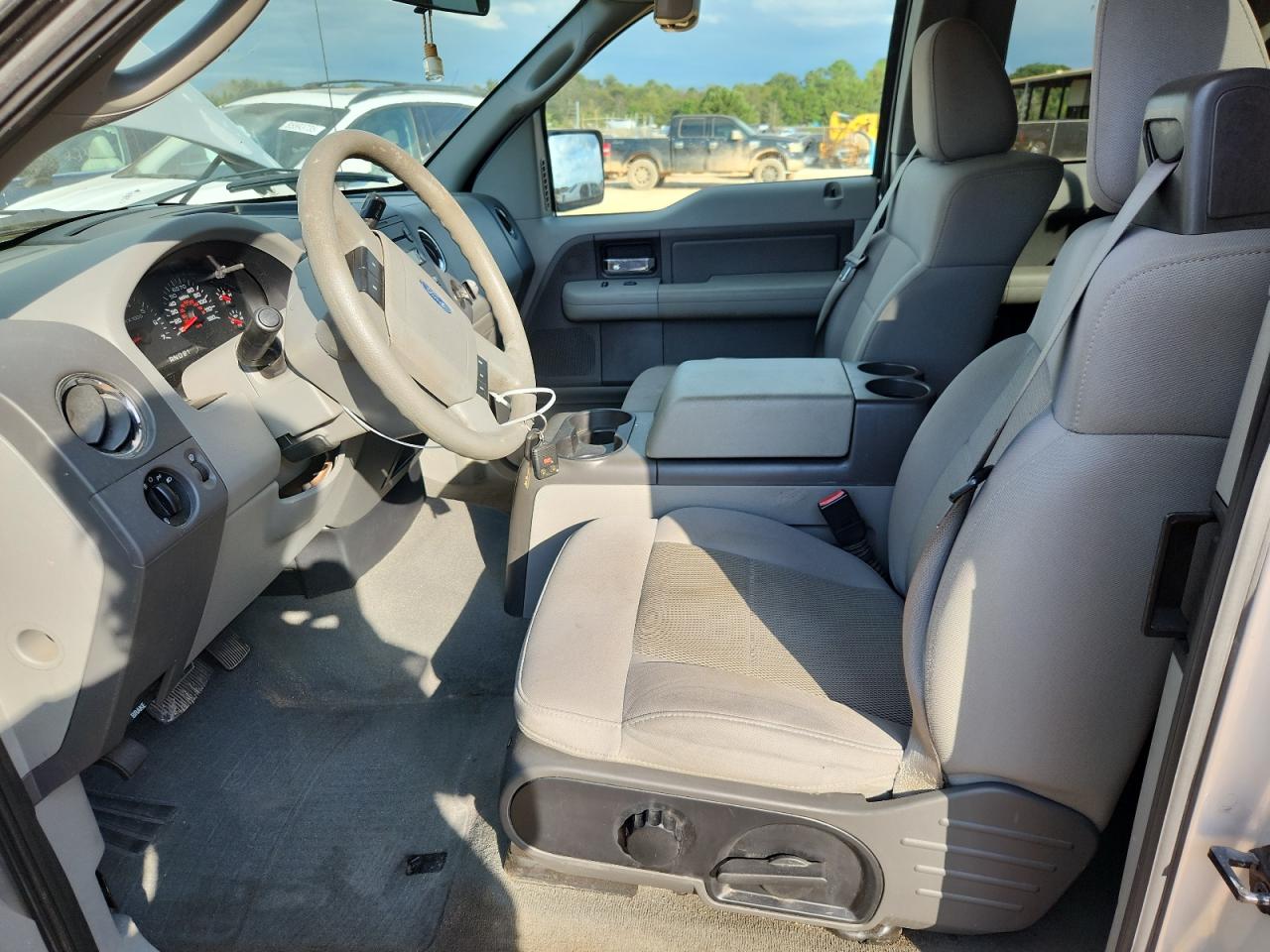 2006 Ford F150 VIN: 1FTRX12586FB50185 Lot: 82366455