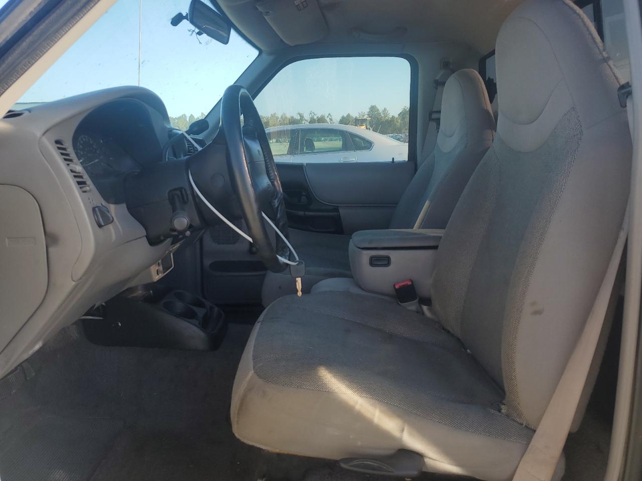 2000 Ford Ranger VIN: 1FTYR10VXYPB15217 Lot: 82191975