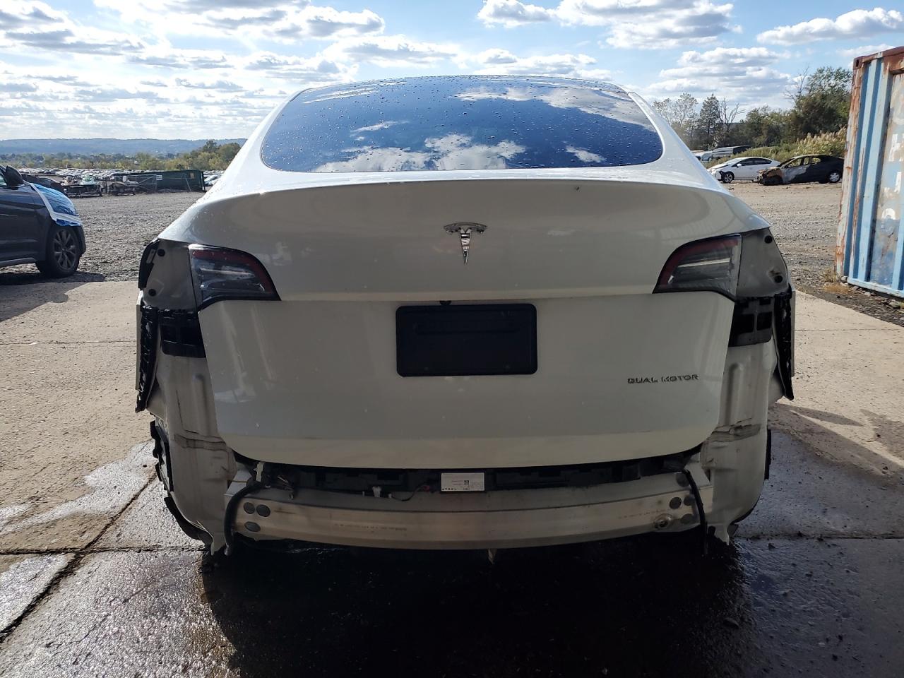 2021 Tesla Model Y VIN: 5YJYGDEE4MF295914 Lot: 85107055