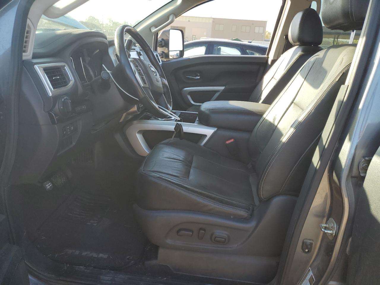 2017 Nissan Titan Sv VIN: 1N6AA1E56HN538693 Lot: 85695025